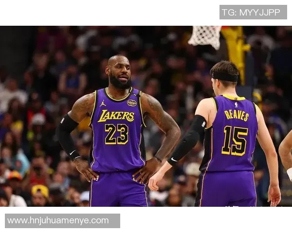 快船与湖人激战12月赛季对决星光璀璨的洛杉矶篮球盛宴